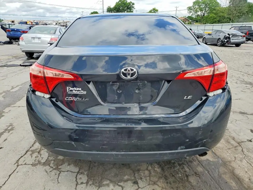 2018 TOYOTA COROLLA LE  