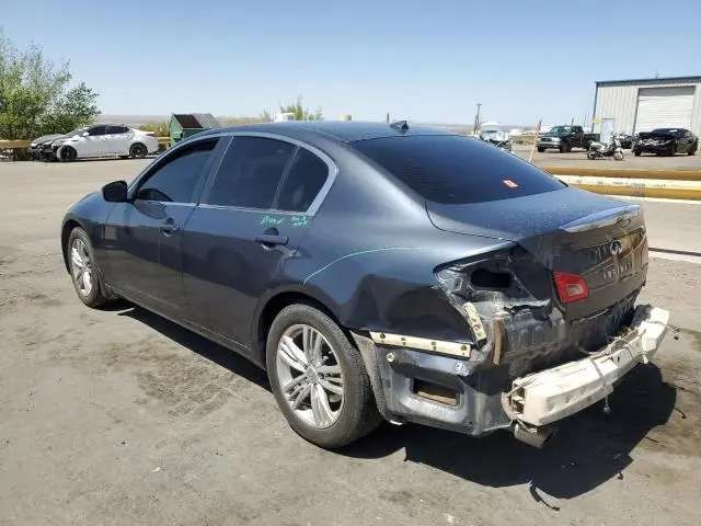 2013 INFINITI G37 