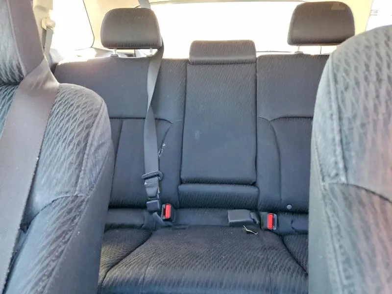 2010 SUBARU OUTBACK 2.5I PREMIUM  