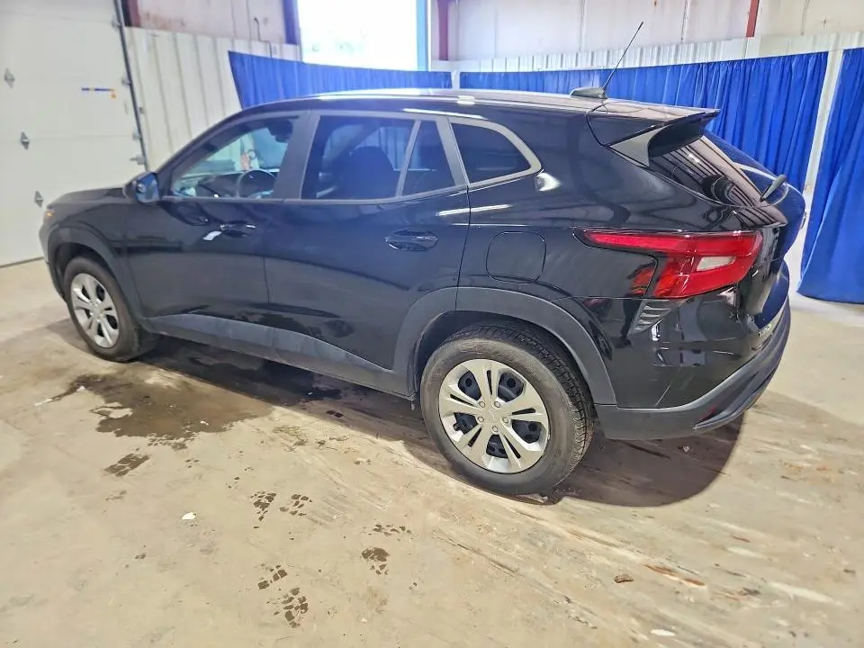 2024 CHEVROLET TRAX LS  