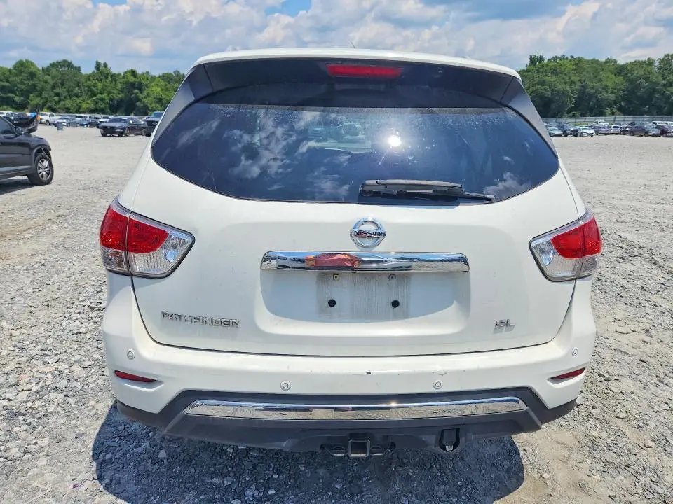 2015 NISSAN PATHFINDER SL  