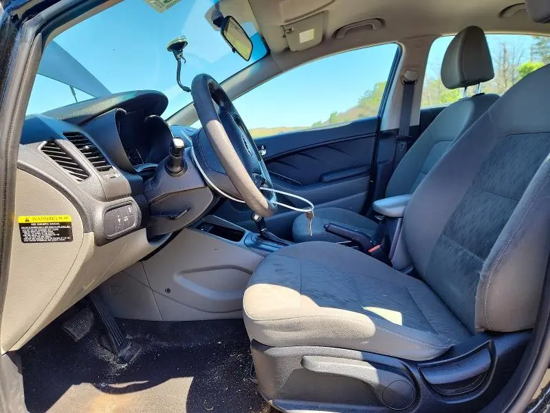 2015 KIA FORTE LX  