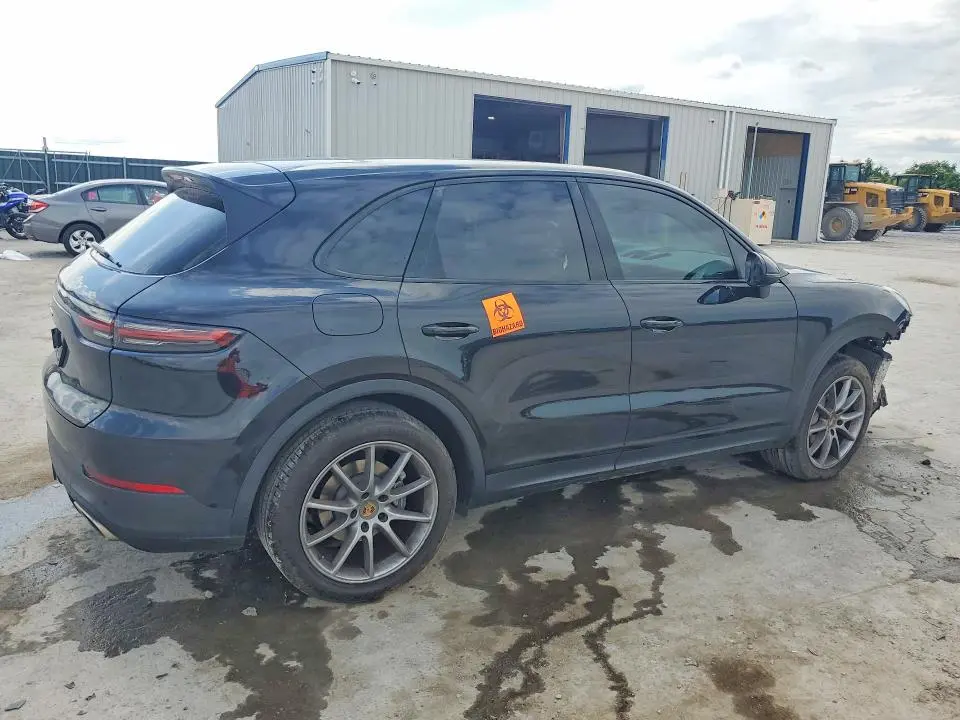 2020 PORSCHE CAYENNE   