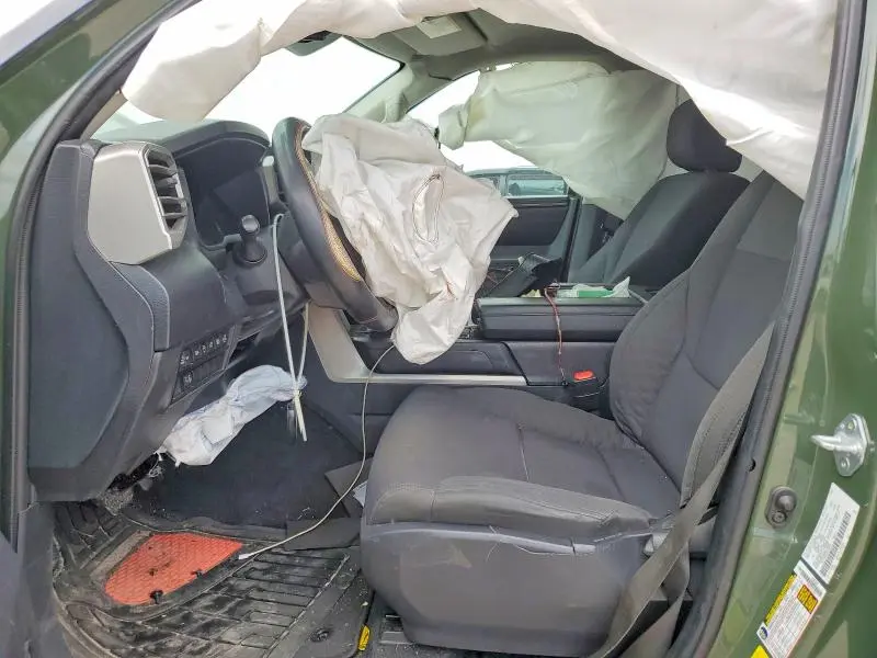 2023 TOYOTA TUNDRA SR5  