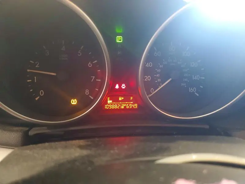 2010 MAZDA 3 I  