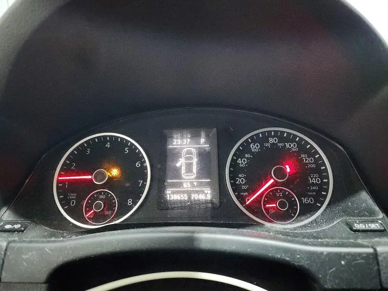 2014 VOLKSWAGEN TIGUAN S  