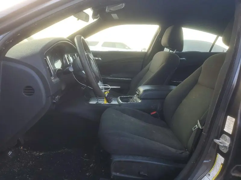 2013 DODGE CHARGER SE  