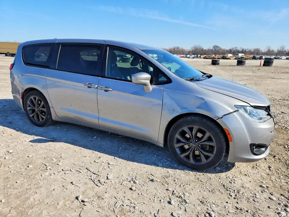 2018 CHRYSLER PACIFICA TOURING PLUS  