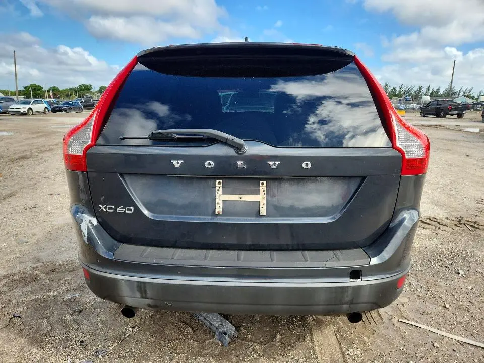 2013 VOLVO XC60 3.2  