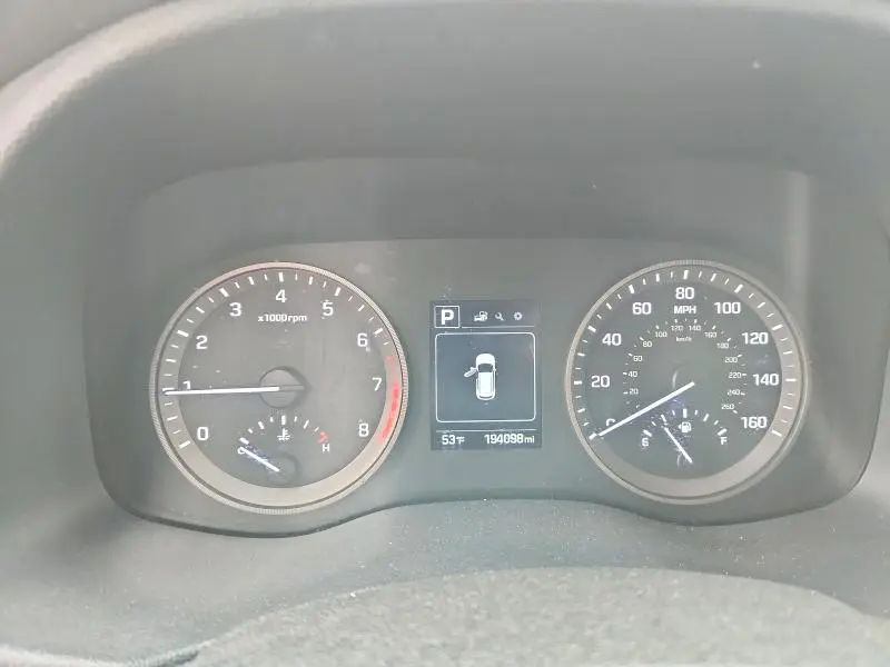 2018 HYUNDAI TUCSON SE  