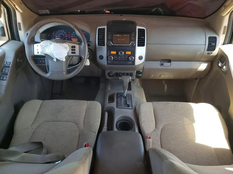 2016 NISSAN FRONTIER SV  