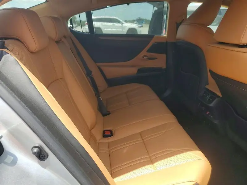 2022 LEXUS ES 300H ULTRA LUXURY  