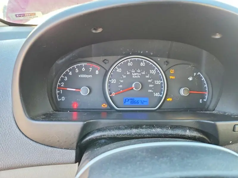 2010 HYUNDAI ELANTRA BLUE  