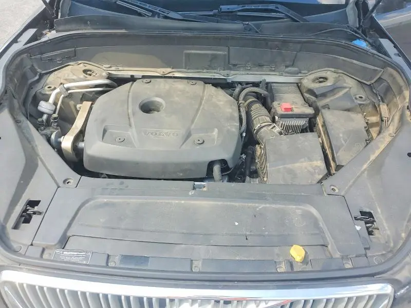 2018 VOLVO XC90 T6  