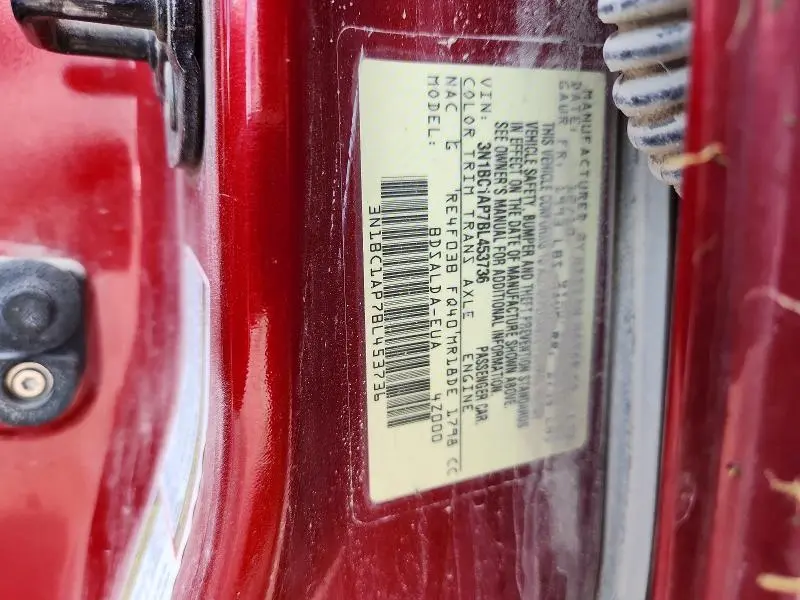 2011 NISSAN VERSA 1.8 S  