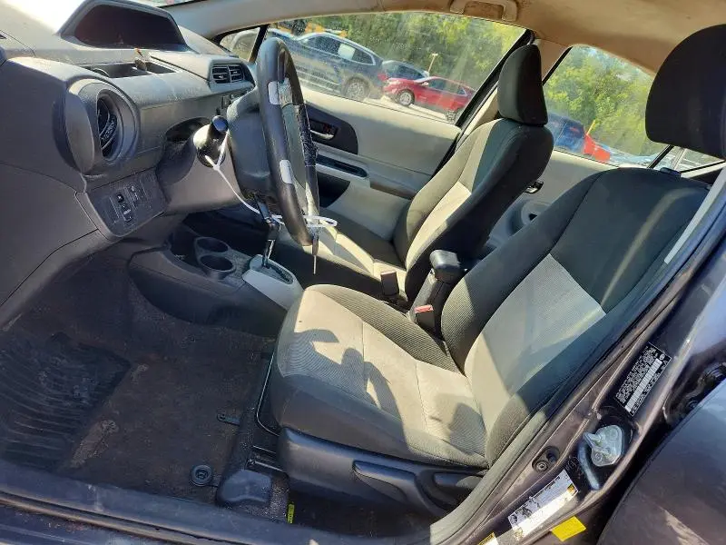 2014 TOYOTA PRIUS C TWO  