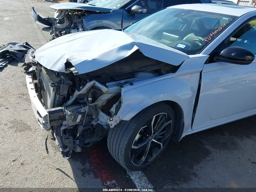 2023 NISSAN ALTIMA SR FWD