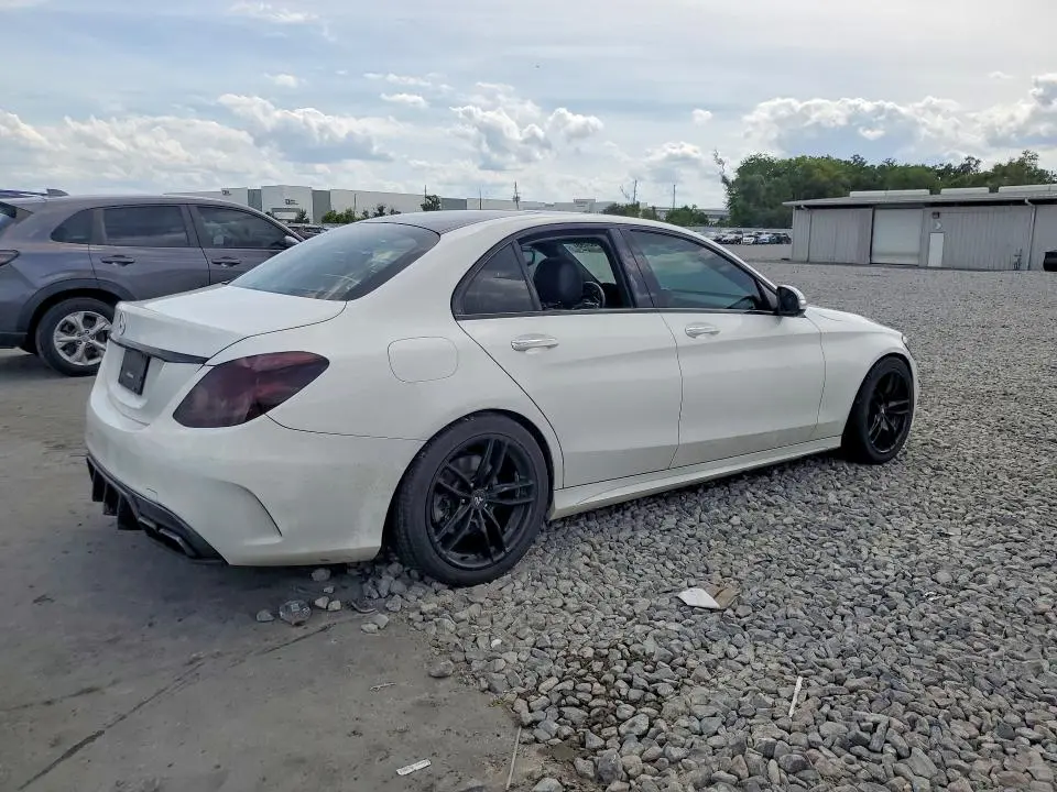 2015 MERCEDES-BENZ C 300  