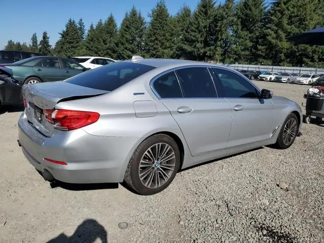 2019 BMW 530XE   