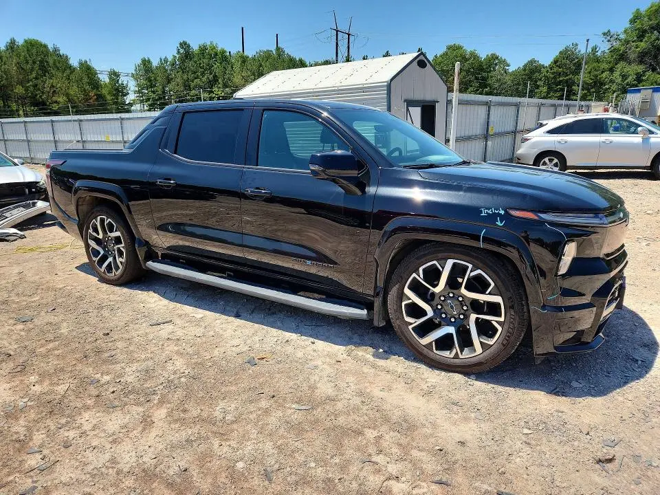 2024 CHEVROLET SILVERADO RST  