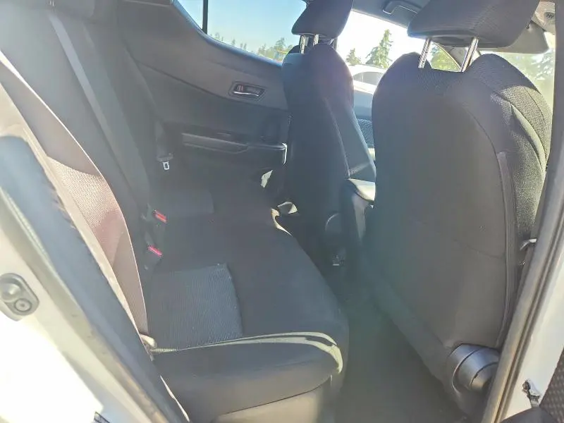 2018 TOYOTA C-HR XLE PREMIUM  