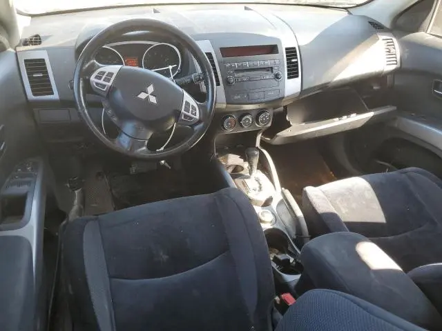 2010 MITSUBISHI OUTLANDER ES  