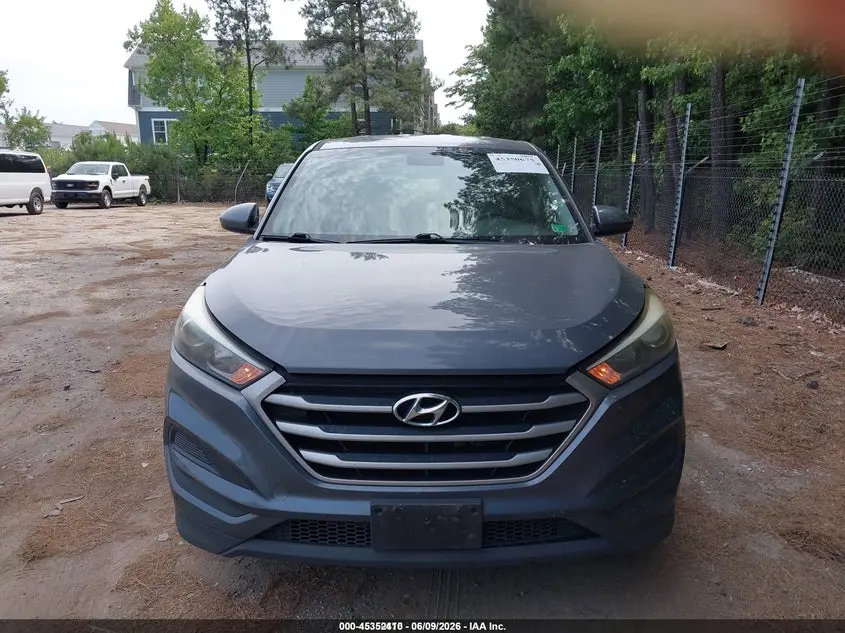 2018 HYUNDAI TUCSON SE