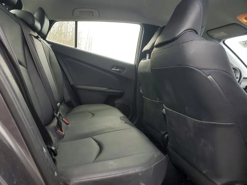 2016 TOYOTA PRIUS FOUR TOURING  