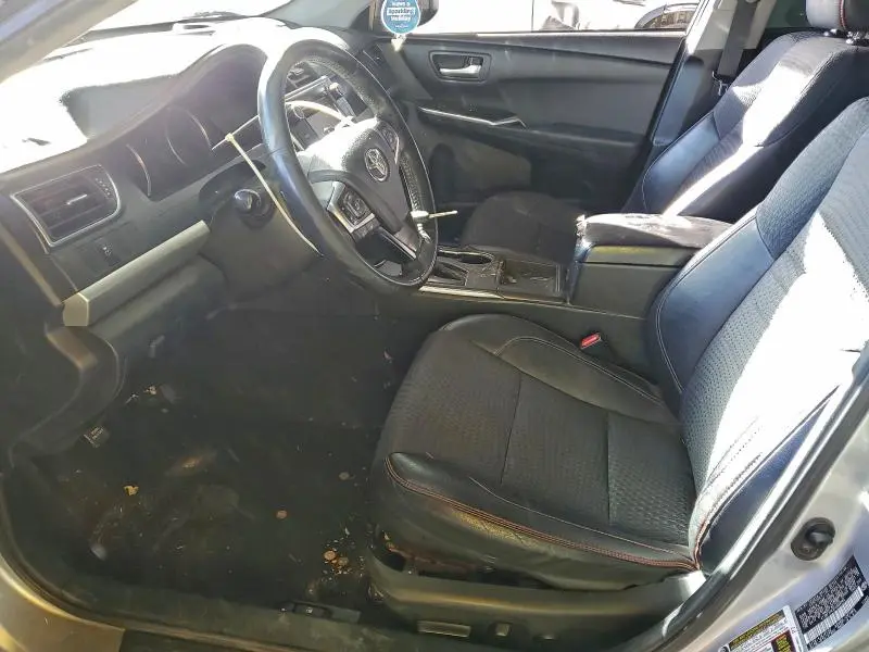 2015 TOYOTA CAMRY LE  