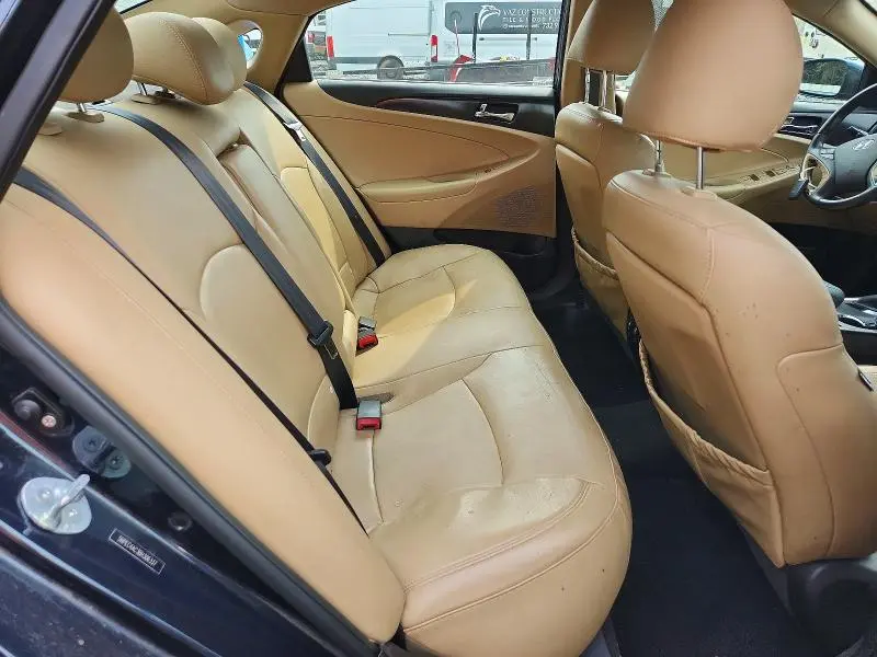 2011 HYUNDAI SONATA   