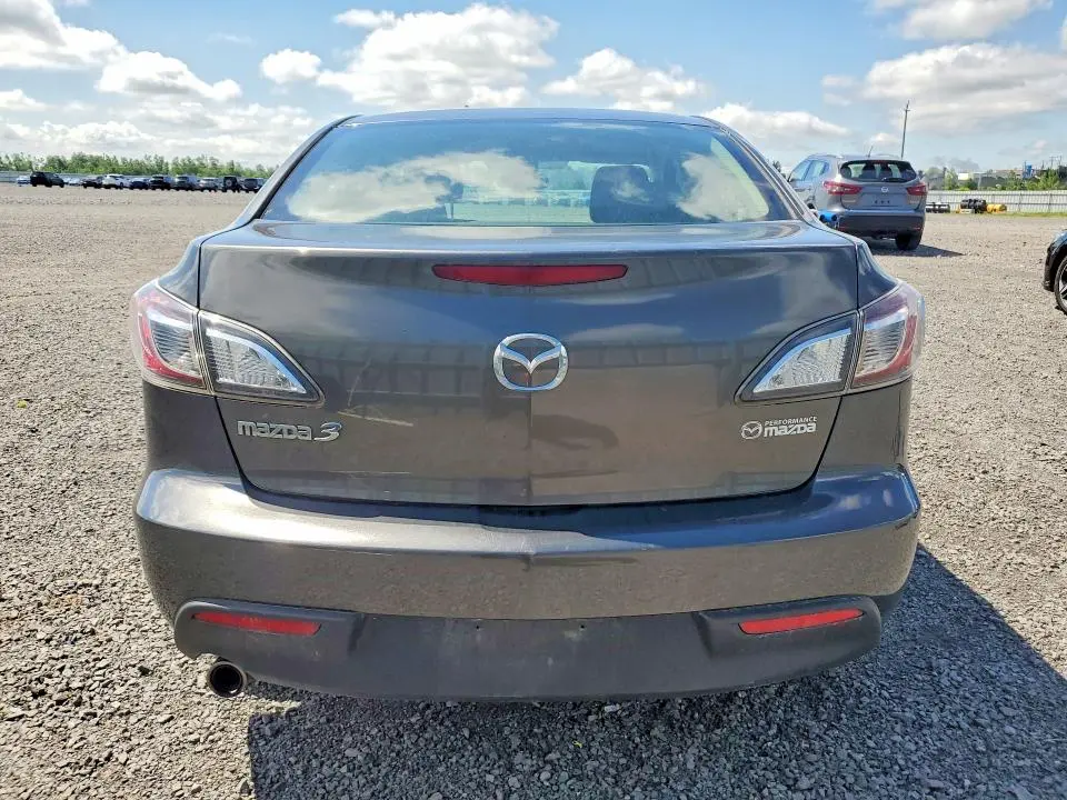 2011 MAZDA 3 I  