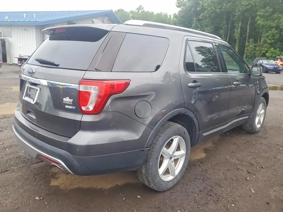 2017 FORD EXPLORER XLT  