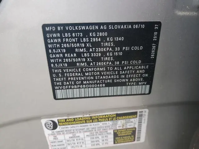 2011 VOLKSWAGEN TOUAREG V6  