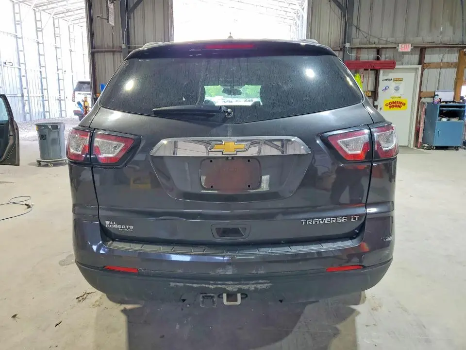 2015 CHEVROLET TRAVERSE LT  