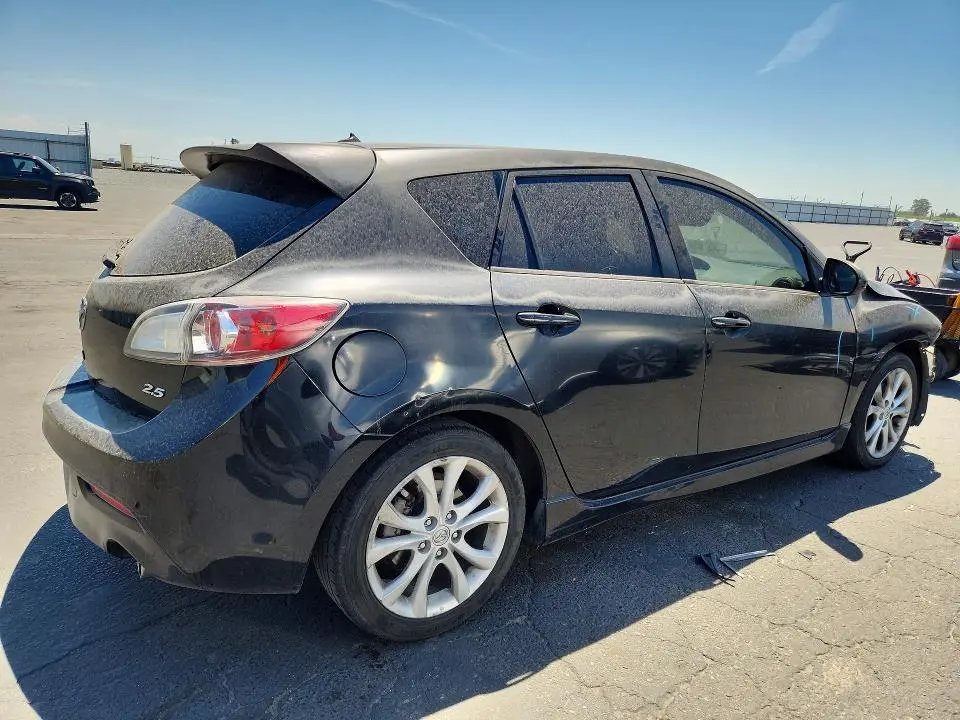 2011 MAZDA 3 S  