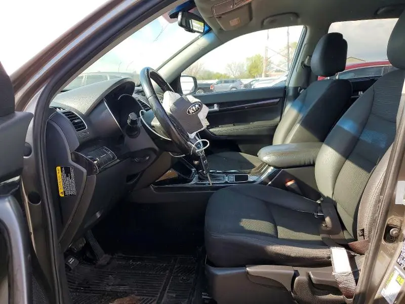 2014 KIA SORENTO LX  