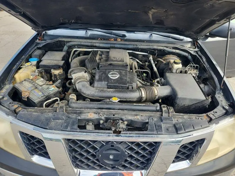 2010 NISSAN FRONTIER SE V6  