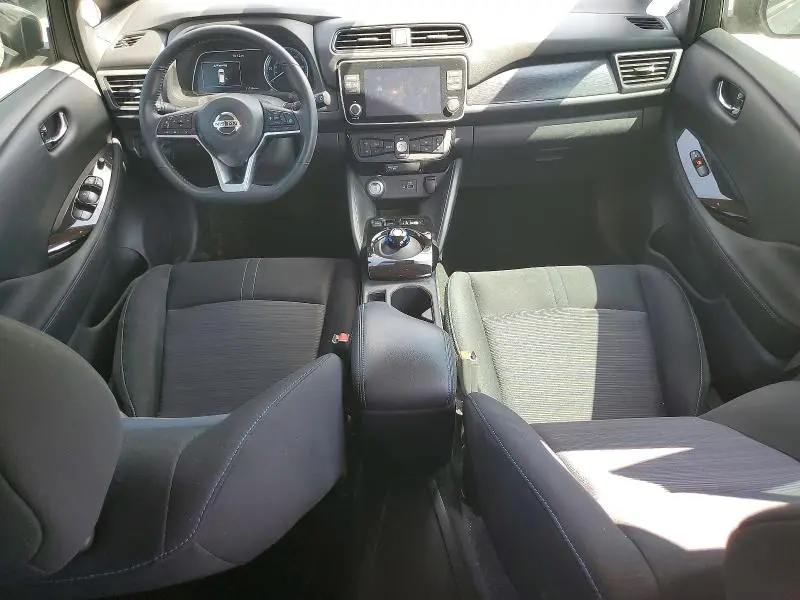 2019 NISSAN LEAF SV PLUS  