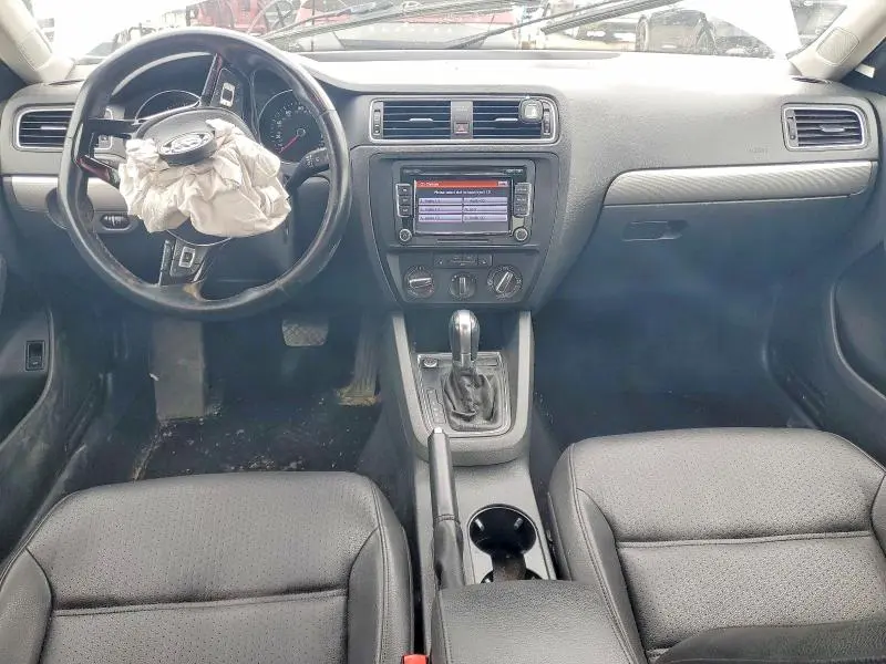 2015 VOLKSWAGEN JETTA SE  
