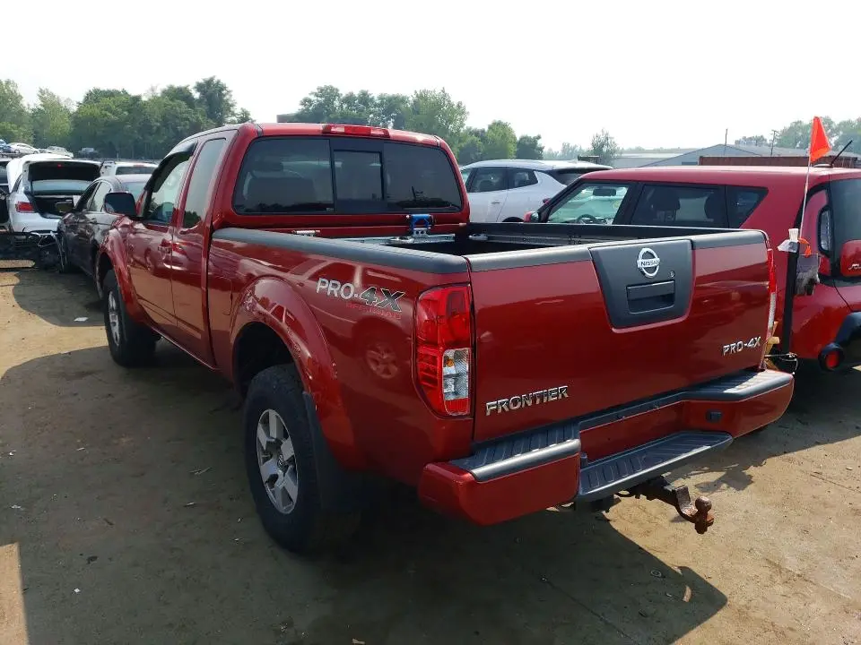 2012 NISSAN FRONTIER SV V6  