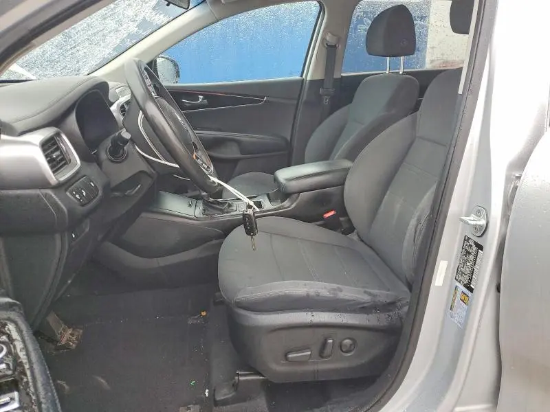 2019 KIA SORENTO LX V6  