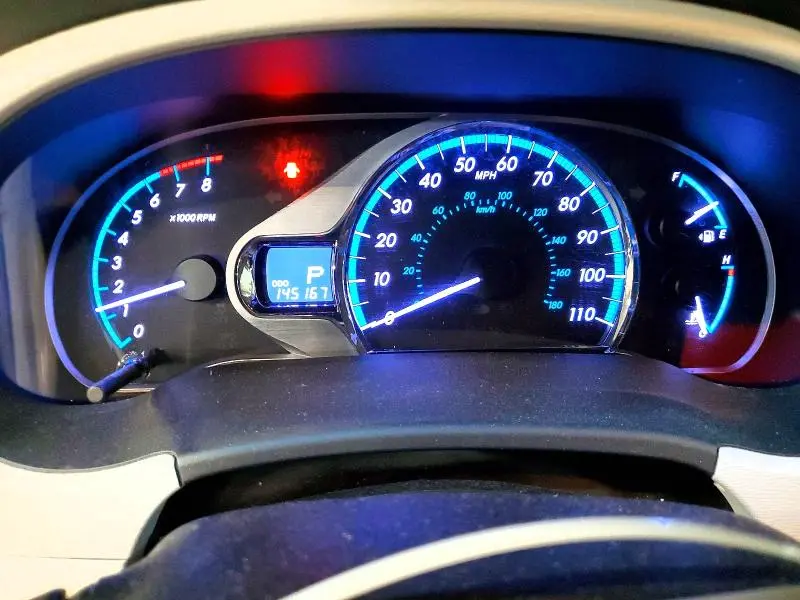 2013 TOYOTA SIENNA XLE  