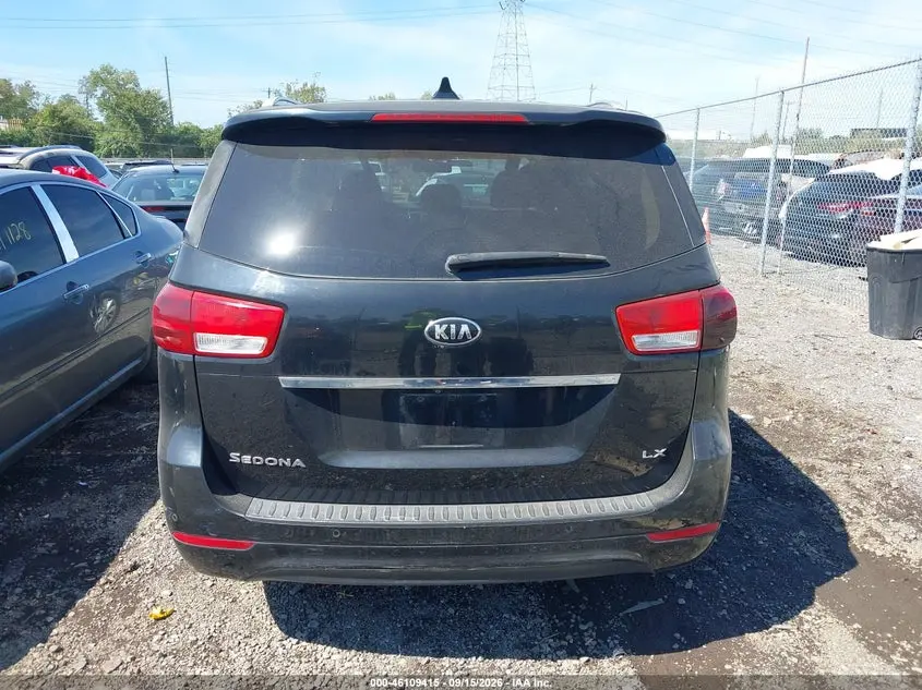 2016 KIA SEDONA LX