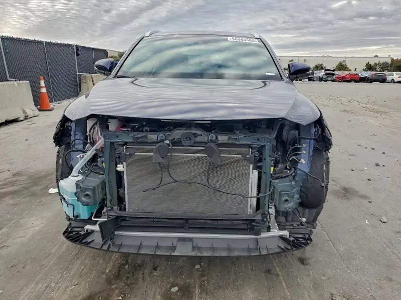 2024 TOYOTA VENZA LE  