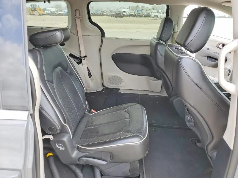 2022 CHRYSLER PACIFICA LIMITED  