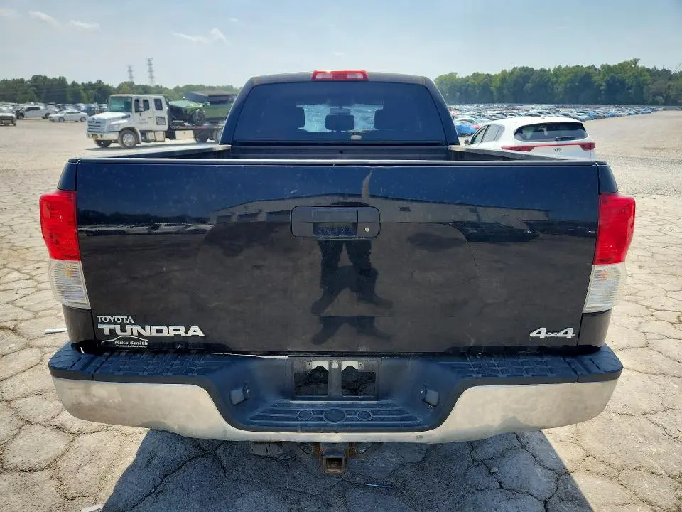 2011 TOYOTA TUNDRA DOUBLE CAB SR5  