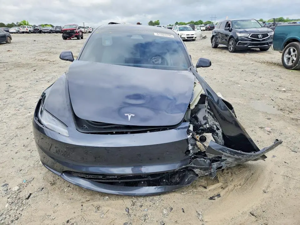 2025 TESLA MODEL 3   