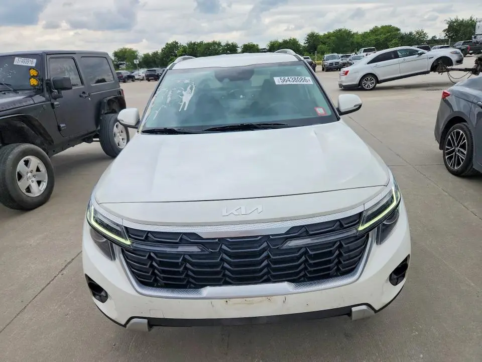 2025 KIA SELTOS S  