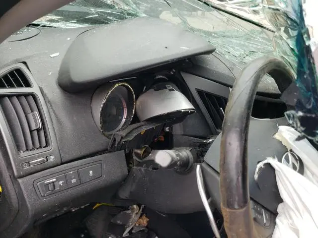 2013 HYUNDAI SONATA SE  