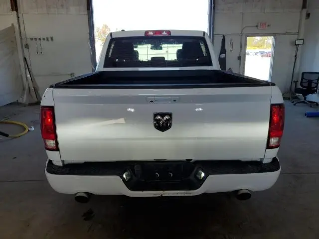 2015 RAM 1500 ST